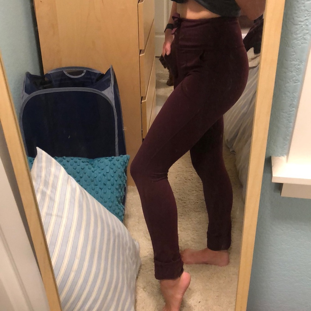 Size 4 Lululemon Burgundy Leggings